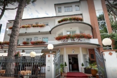 001-hotel_villa_pina_fronte